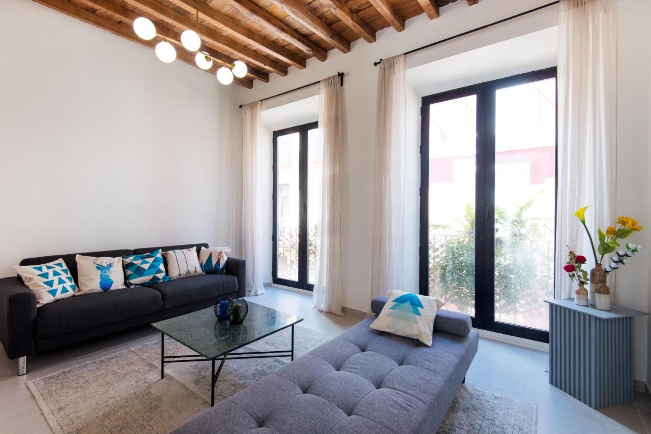 Malaga Tour Apartment- Elegance & Confort In The Historic Center Zewnętrze zdjęcie