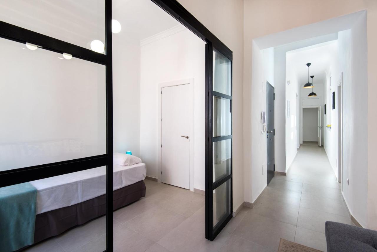 Malaga Tour Apartment- Elegance & Confort In The Historic Center Zewnętrze zdjęcie