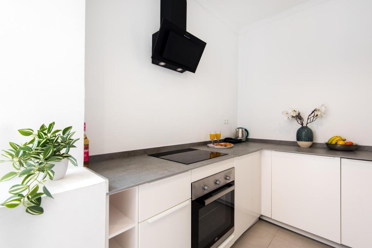 Malaga Tour Apartment- Elegance & Confort In The Historic Center Zewnętrze zdjęcie