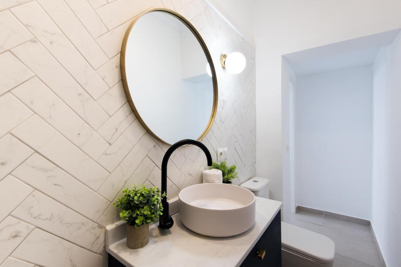 Malaga Tour Apartment- Elegance & Confort In The Historic Center Zewnętrze zdjęcie
